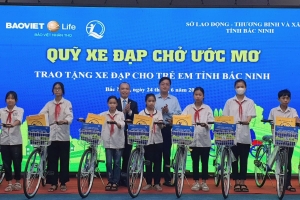 Bắc Ninh: Trao tặng 40 xe đạp từ “Quỹ xe đạp chở ước mơ”