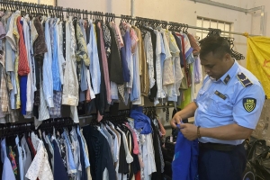 Đắk Lắk: Thu giữ lượng lớn quần áo không rõ nguồn gốc được rao bán trên facebook