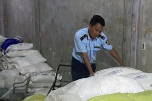 Bình Thuận: Tịch thu 16 tấn đường cát vàng nhập lậu do Thái Lan sản xuất