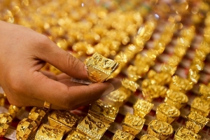 Giá vàng hôm nay 10/9: Giá vàng trong nước tiếp tục chênh lệch với vàng thế giới