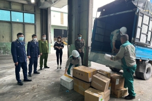 Bắc Ninh:Buộc tiêu hủy lô thực phẩm, mỹ phẩm nhập lậu lậu trị giá 871,2 triệu đồng