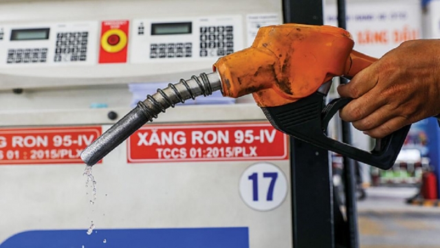 Giá dầu Brent áp sát 90 USD/thùng, giá xăng trong nước đồng loạt tăng ngày 20/7