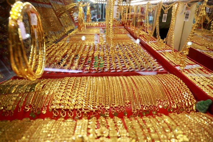 Giá vàng cuối giờ sáng nay (22/8): Giảm 100.000 đồng/lượng