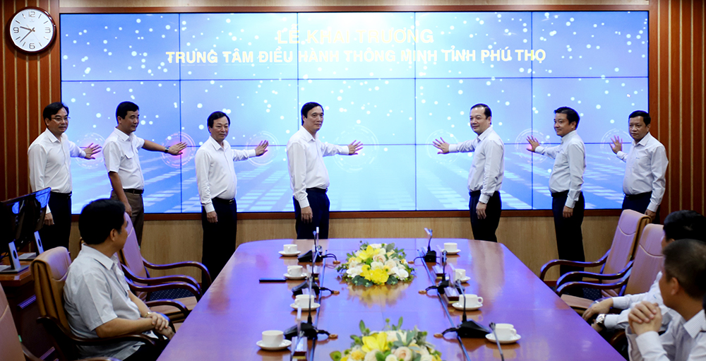 Khai trương Trung tâm điều hành thông minh tỉnh Phú Thọ