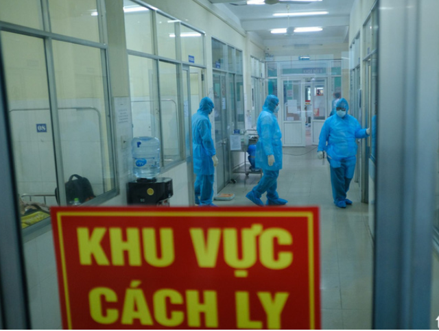 Thu phí cách ly người nhập cảnh từ 1/9