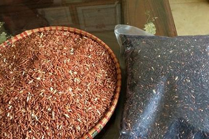 Nữ giám đốc “thép” và thương hiệu gạo ruộng rươi