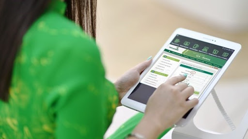 Vietcombank thay đổi hình thức thu phí dịch vụ từ tháng 10/2020