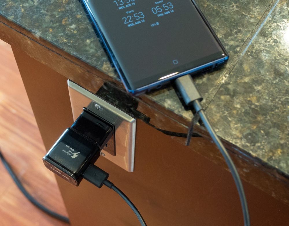 Sạc pin smartphone - những điều có thể chưa biết