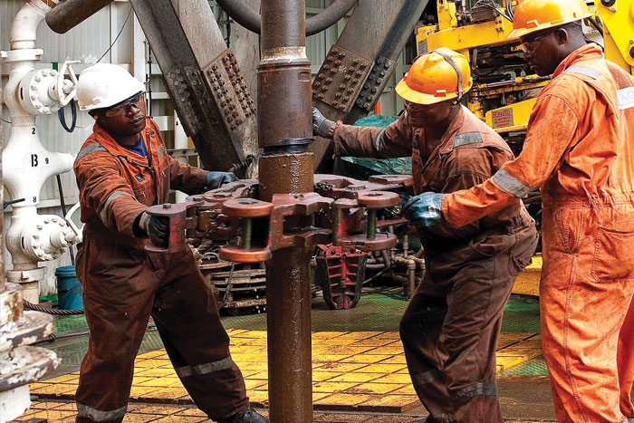 Giá xăng dầu ngày 7/10: Giảm mạnh
