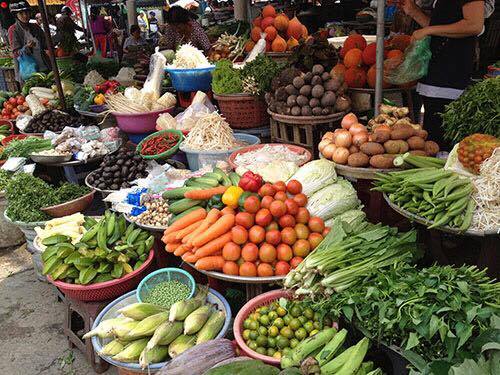 Giá rau - củ - quả Hà Nội ngày 13/10