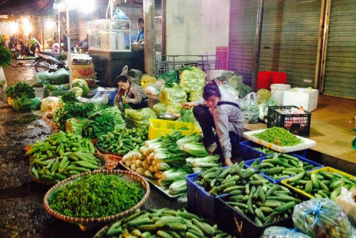 Giá rau củ quả Hà Nội ngày 16/10