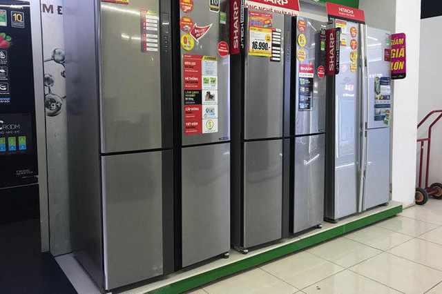 Xả hàng cuối mùa, tủ lạnh dung tích trên 600 lít giảm giá mạnh