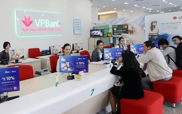 Giao dịch VPBank Online, nhận iPhone 12 và Apple watch miễn phí