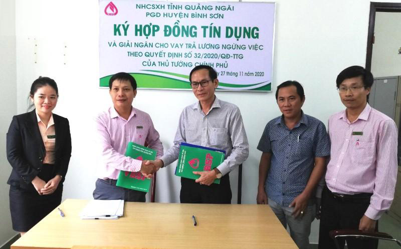 Quảng Ngãi: Doanh nghiệp đầu tiên được vay gói hỗ trợ Covid-19