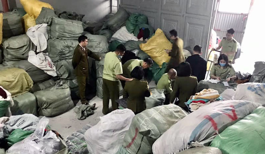Tạm giữ 28,3 tấn quần áo đã qua sử dụng nhập lậu