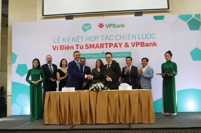 Smart Pay “bắt tay” VPBank phát triển tính năng QR Pay