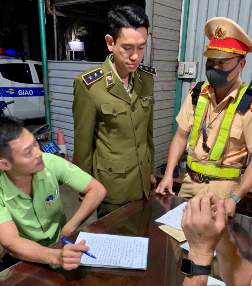 Đắk Lắk: Phát hiện 1,7 tấn lòng lợn bốc mùi hôi thối chờ tiêu thụ