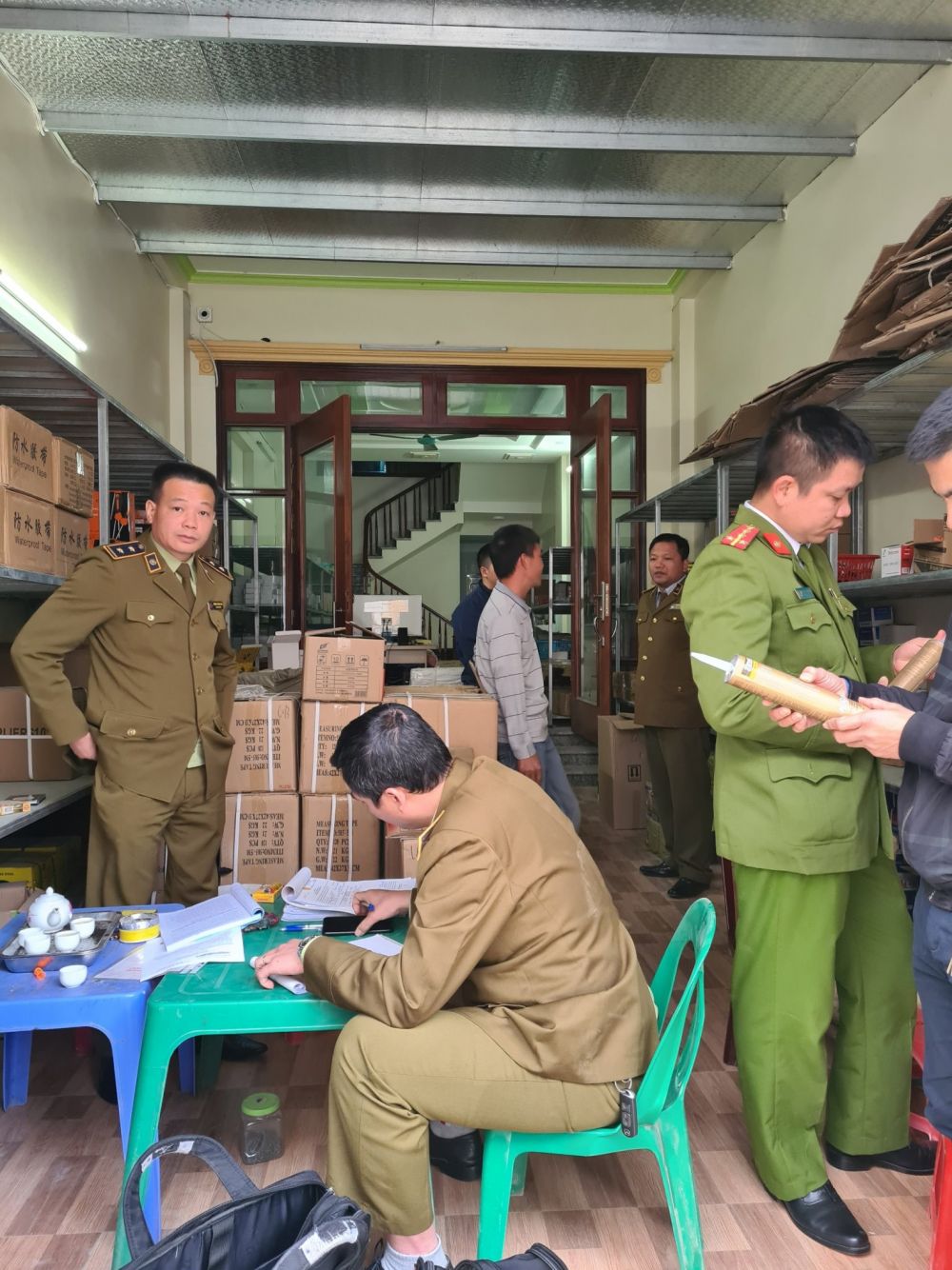 Hải Dương: Tạm giữ trên 20.000 sản phẩm kim khí do nước ngoài sản xuất không có hóa đơn hợp pháp