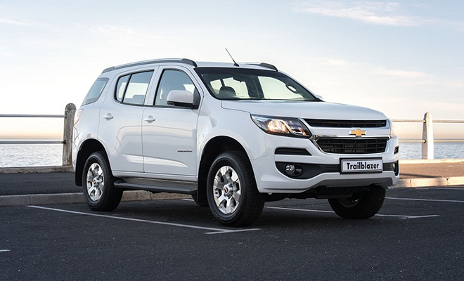 Chevrolet Trailblazer xả hàng, giá giảm gần 300 triệu đồng