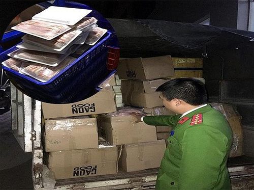 Hà Nội: Thu giữ 1,1 tấn hàng hóa thực phẩm không rõ nguồn gốc
