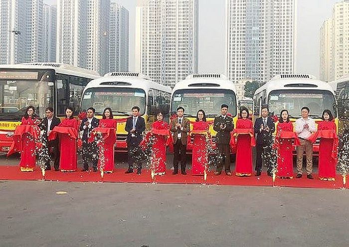 Hà Nội mở thêm 4 tuyến bus mới ra ngoại thành từ ngày 1/2