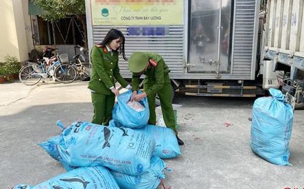 Phát hiện gần 500kg mỡ lợn không rõ nguồn gốc xuất xứ