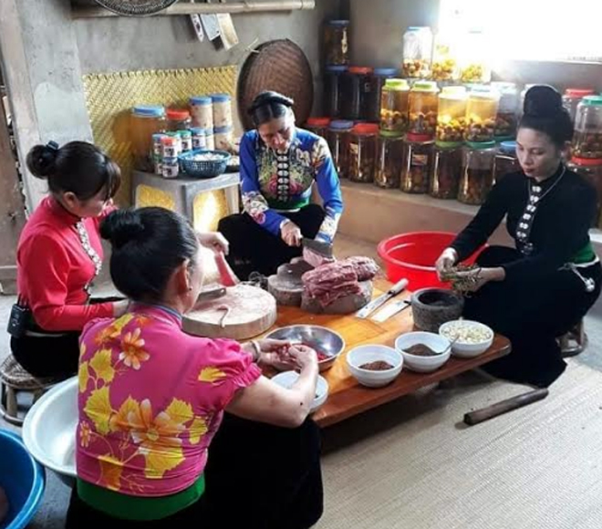 Yên Bái: Nâng cao uy tín sản phẩm thịt hun khói Mường Lò