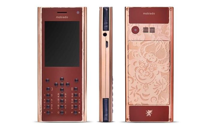 Mobiado ra mắt smartphone cao cấp phiên bản Trâu vàng chào năm Tân Sửu