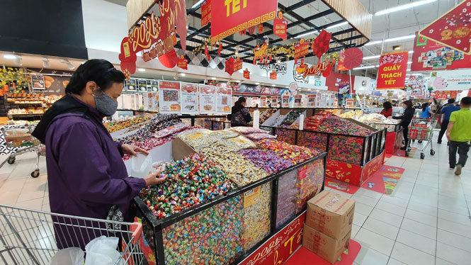 Nhiều siêu thị tăng thời gian bán hàng dịp Tết