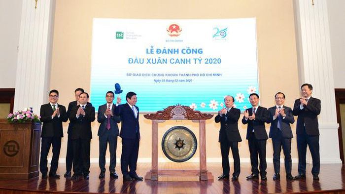 HOSE dừng tổ chức Lễ đánh cồng đầu Xuân Tân Sửu 2021