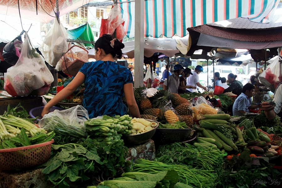 Giá thực phẩm ngày 23/2: Giảm đồng loạt