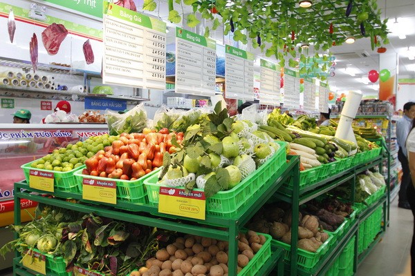 Đầu tháng, thực phẩm giảm giá tại chợ và siêu thị