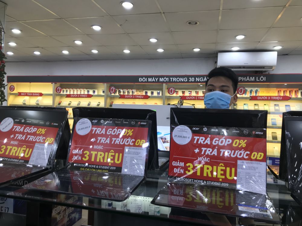 Máy tính xách tay được khuyến mãi giảm giá đến 50%