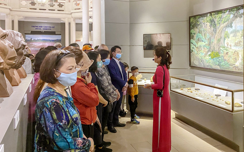 Hội Lữ hành Hà Nội “ bắt tay” Bảo tàng Lịch sử quốc gia xây dựng tour du lịch mới