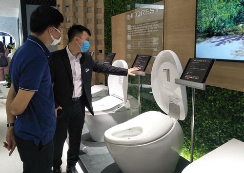 Trải nghiệm công nghệ hiện đại của TOTO tại showroom đầu tiên ở Hà Nội