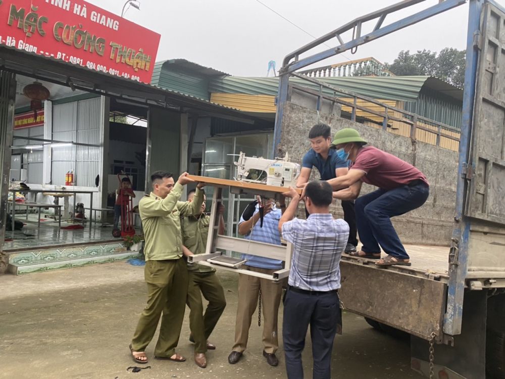 Xử phạt và thu giữ hàng nghìn sản phẩm giả mạo nhãn hiệu tại Hà Giang