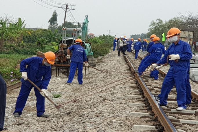 Hơn 11.000 lao động bị nợ lương, ngành đường sắt lâm vào bước “đường cùng”