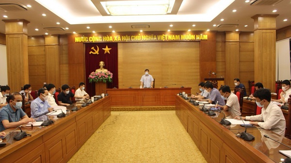 Vĩnh Phúc họp khẩn trong đêm khi có 8 ca nghi ngờ dương tính với SARS-CoV-2