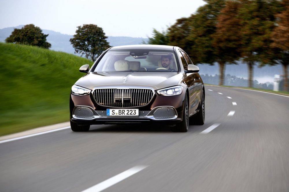 "Trùm cuối " Mercedes-Maybach S680 4MATIC trình làng, cạnh tranh Bentley Flying Spur và Rolls-Royce Ghost