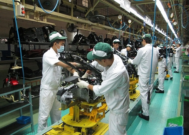 Phục hồi kinh tế và những thách thức phía trước