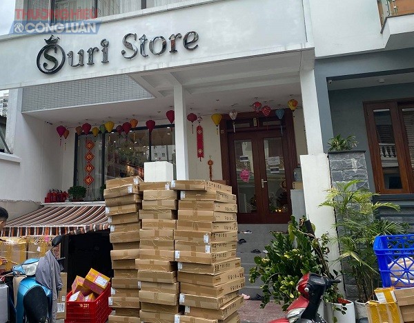 Chuỗi cửa hàng Suri Store bán sản phẩm không có nhãn phụ tiếng Việt, xuất xứ hàng hóa, có đảm bảo?