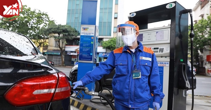 Ngày mai (11/10), giá xăng dự kiến tăng 1.000 đồng/lít