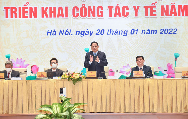 Thủ tướng: "Thần tốc hơn nữa” trong tiêm chủng để mở cửa an toàn
