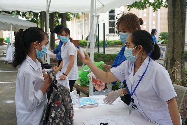 63 tỉnh, thành cho học sinh đến trường sau Tết Nguyên đán