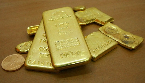 Giá vàng ngày 25/02: Thế giới giảm nhẹ, trong nước lên 67 triệu đồng/lượng