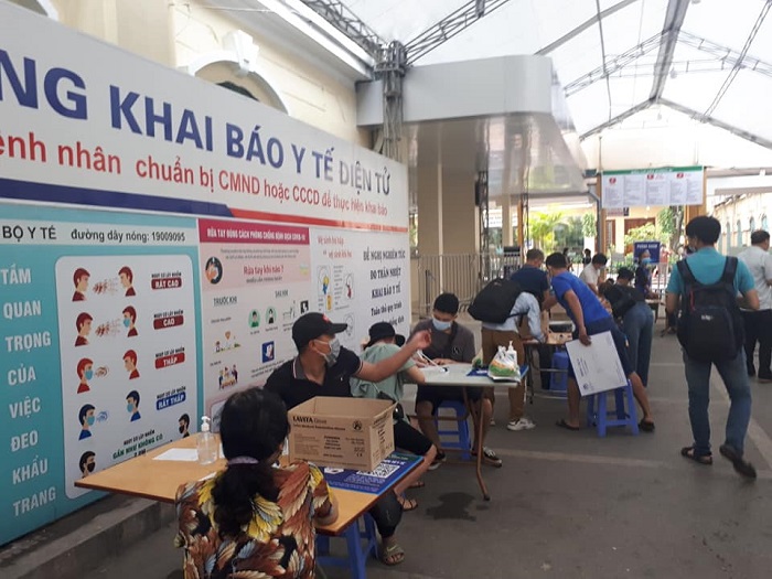 Việt Nam sẽ bỏ khai báo y tế nội địa