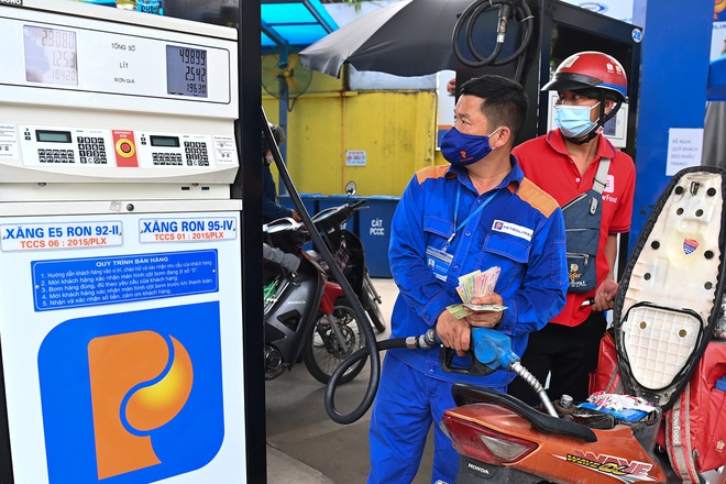 Giá xăng trong nước sẽ lên mốc 30.000 đồng/lít?