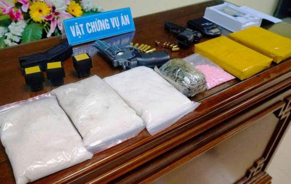 Mua bán trái phép chất ma túy, lãnh án 9 năm tù