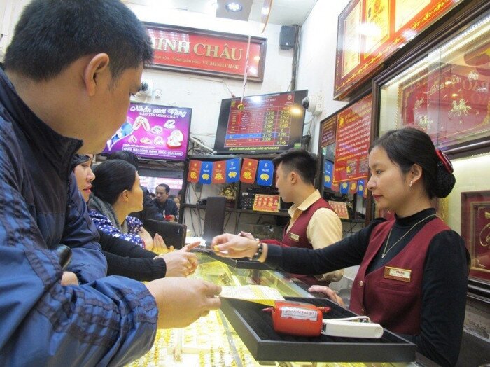 Giá vàng trong nước ngày 14/6 giảm mạnh