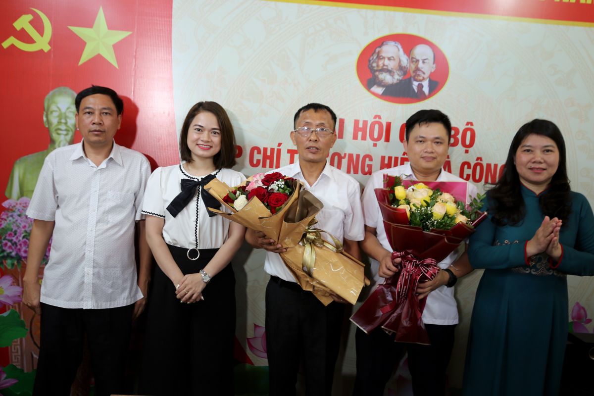 Đại hội Chi bộ Tạp chí Thương hiệu & Công luận nhiệm kỳ 2022-2025 thành công tốt đẹp